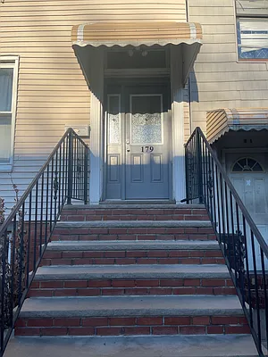 Rented by Owner | media 9