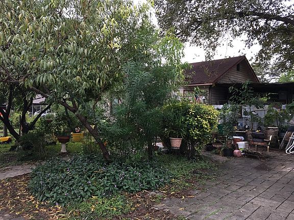 5th image of 146 Leopold St
