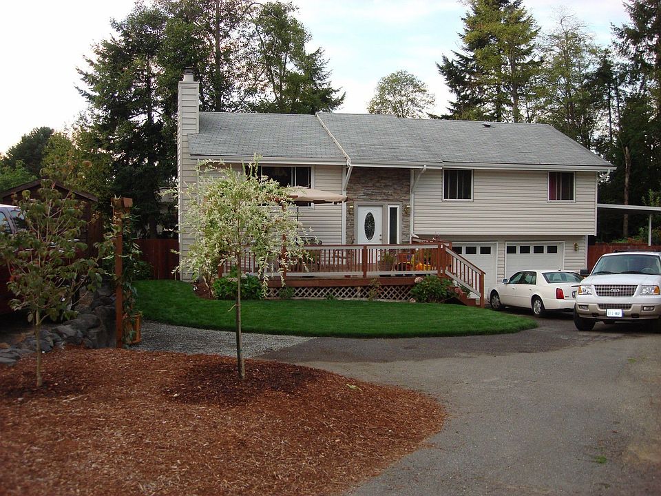 Beautiful Twin Lakes Family Home