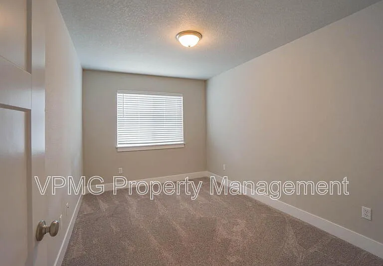 2928 NW 16th St — Photo 24