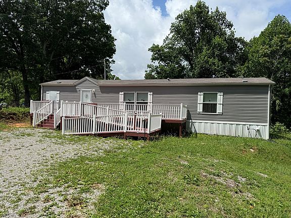 3rd image of 1366 Pearl Hinds Rd