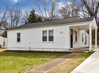 909 Fairway Dr NW, Huntsville, AL 35816