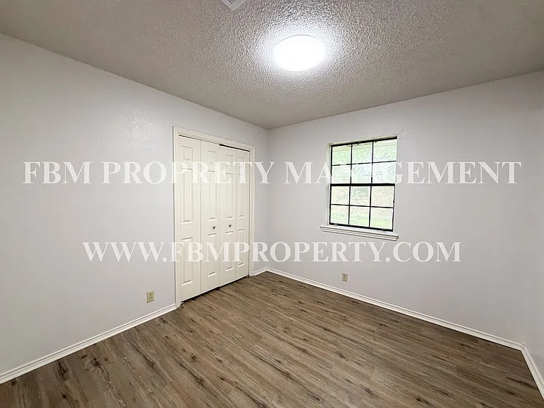 221 Highland Ave #A — Photo 5