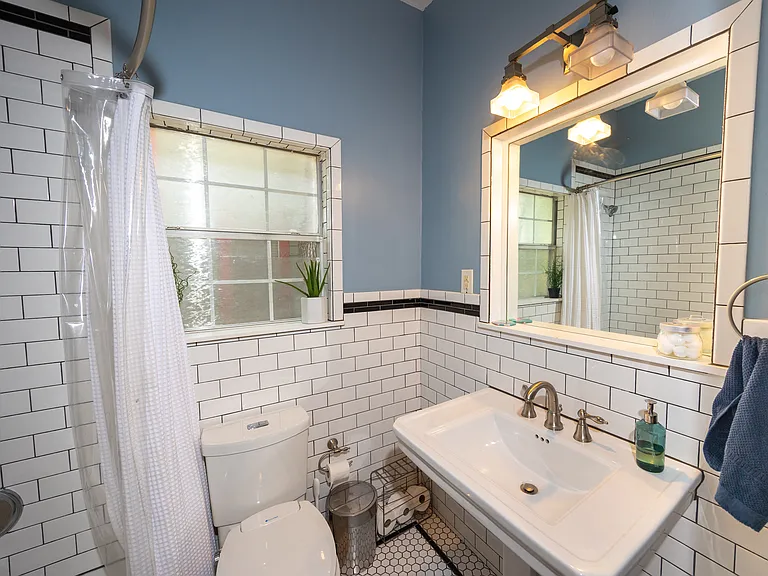 3404 Cedar St — Photo 20