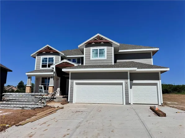 11385 S Emerald St, Olathe, KS 66061