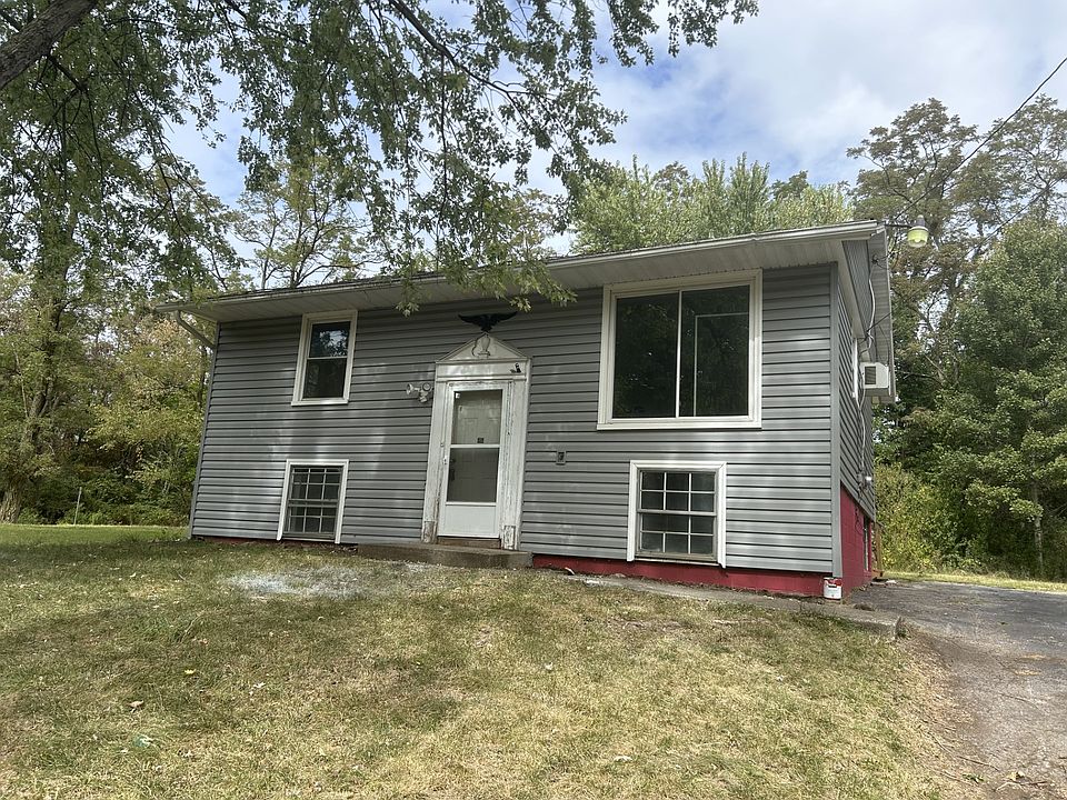 1st image of 368 Maryknoll Ave