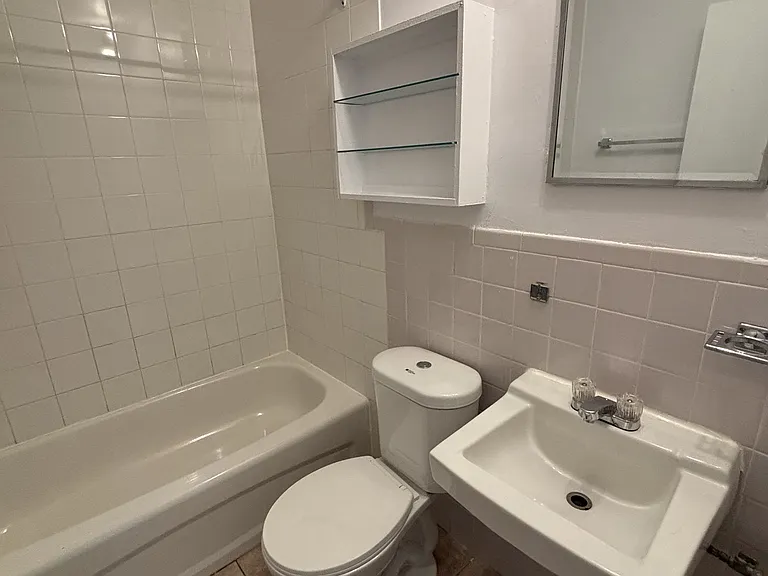 345 Laurier Ave E #706 — Photo 3