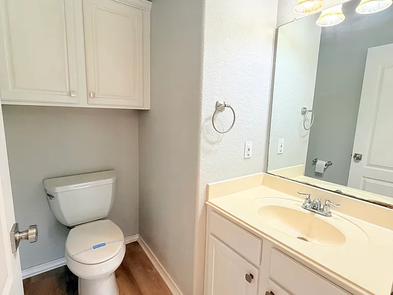 412 Shayla Ln — Photo 30