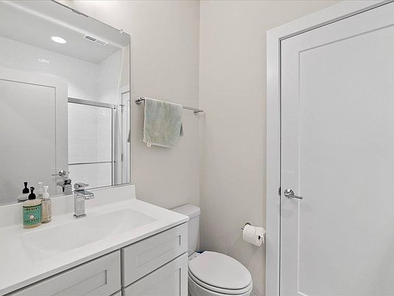 4th image of 4902 Trail Vista Ln
