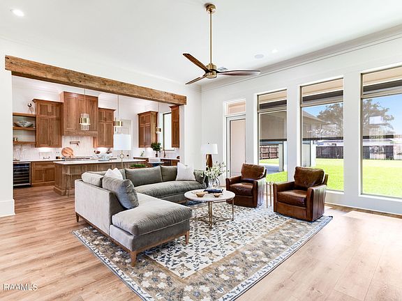 5th image of 101 Genna Ln