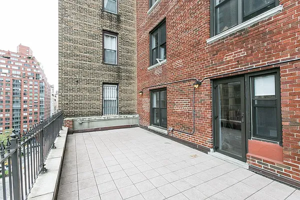 Rented by Stonehenge NYC LLC | media 5