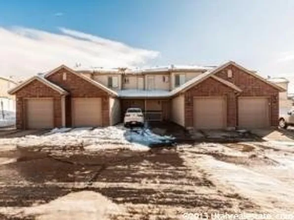 652 W 800 N APT 63, Clinton, UT 84015