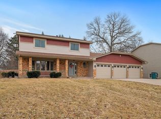 12091 Flintwood St NW, Coon Rapids, MN 55448