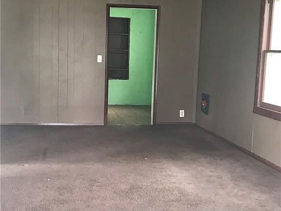 2nd image of 1100 N West St
