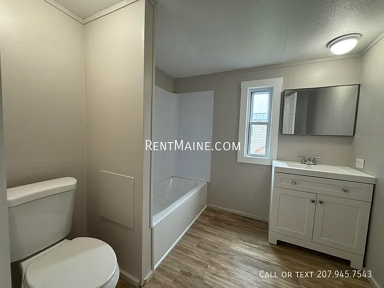 108 D St — Photo 10