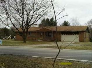 5367 Nicholson Rd, Fowlerville, MI 48836