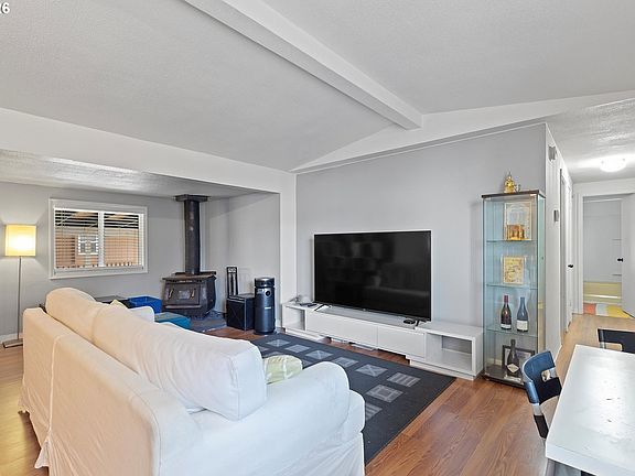 3rd image of 10660 SW Wilsonville Rd Unit 60