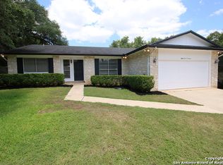 8407 Shallow Creek Dr, San Antonio, TX 78251
