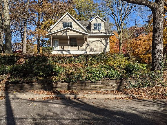2nd image of 1523 E Marietta Ave