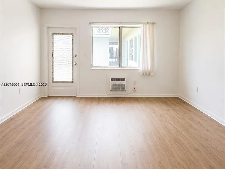 12655 NE 16th Ave #16 — Photo 8