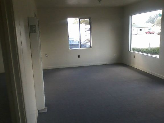 3rd image of 3600 Portola Dr