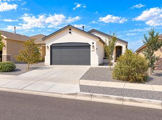 2831 Cambridge Ave, Rio Rancho, NM 87144