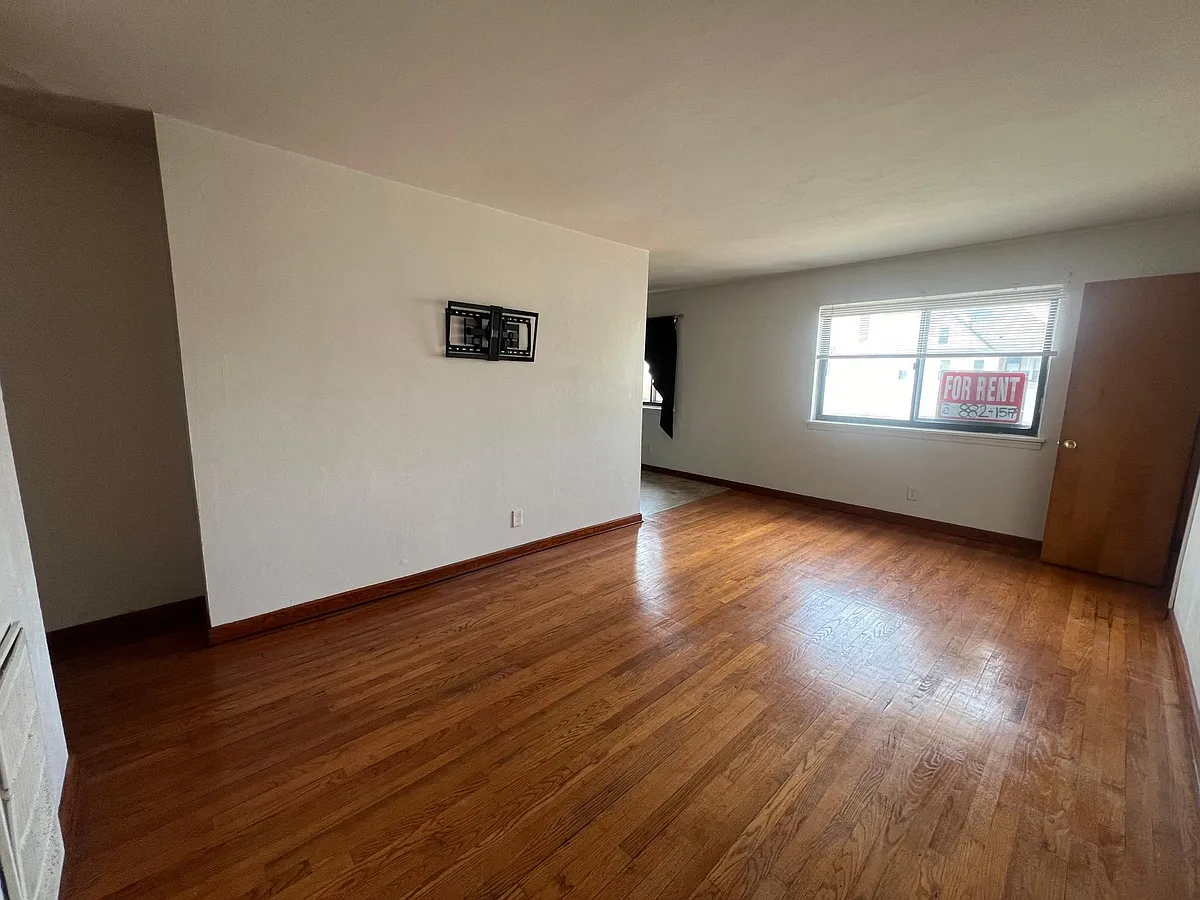 Building Photo - 2600 Omohundro Ave #4