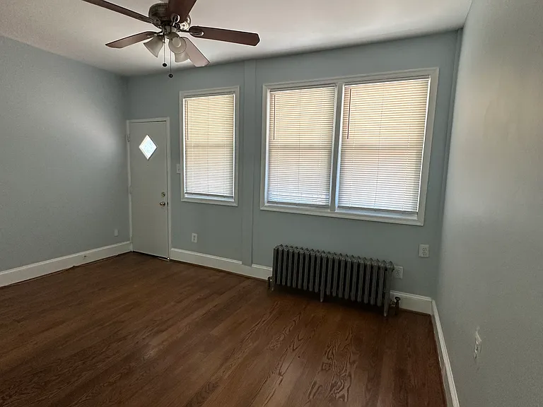 1533 Isherwood St NE — Photo 10