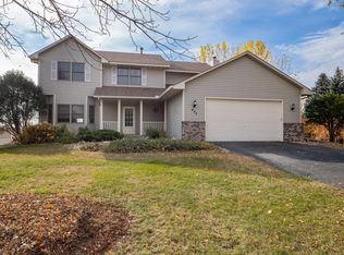 492 Hennes Ave, Shakopee, MN 55379