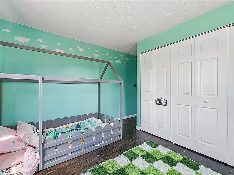 2369 Frederick Dr — Photo 28