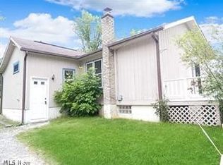 11754 Lakeland Dr, Newbury, OH 44065