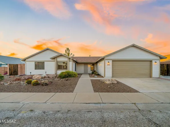 10015 E Eugenia Dr, Tucson, AZ 85730