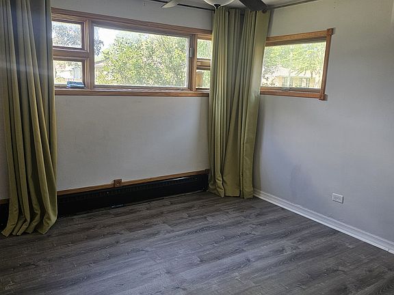 3rd image of 3345 Capitol St APT 1