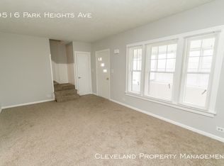 9516 Park Heights Ave, Garfield Heights, OH