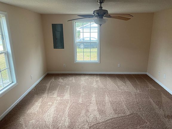 5th image of 2944 Dogwood Cir