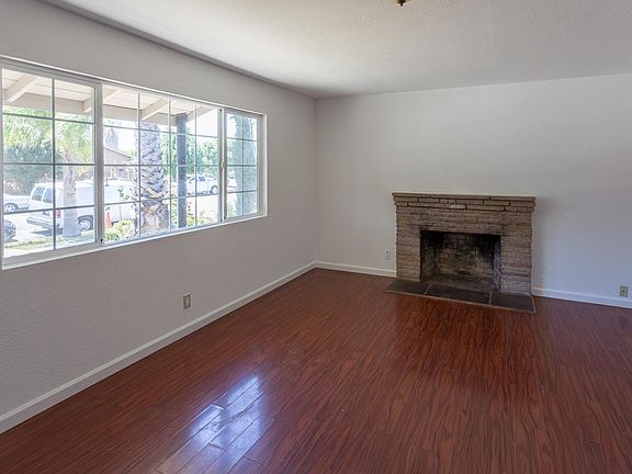 4th image of 3886 Dottielyn Ave