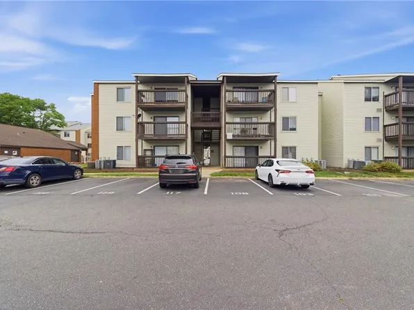 103 Haverford Ct #2, Hampton, VA 23666