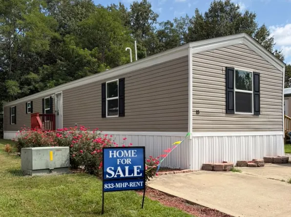 15 Deerwood Park, Centralia, IL 62801