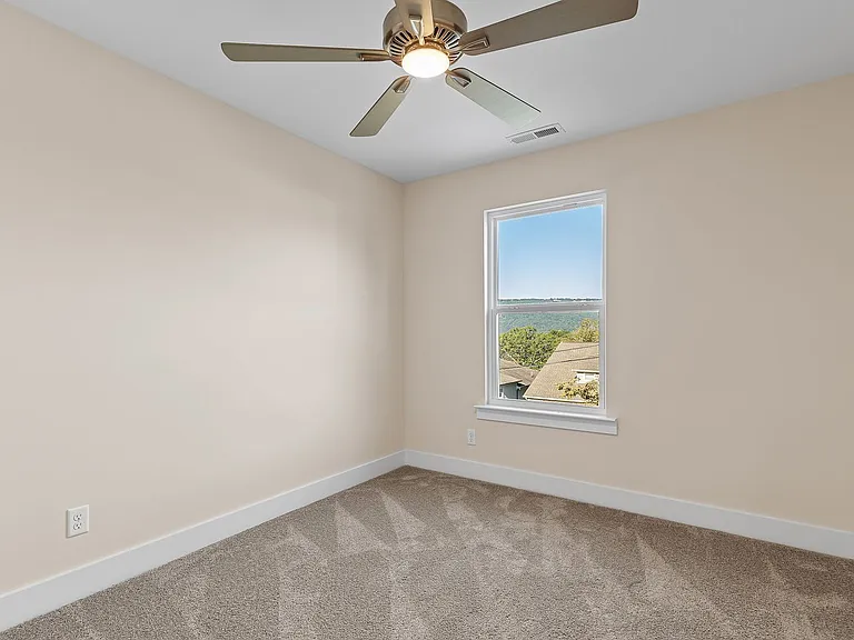 432 Wayne Ave #432 — Photo 12