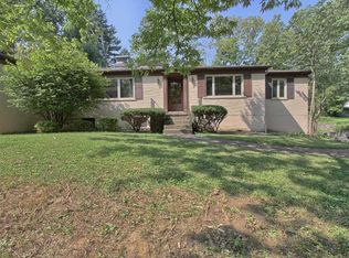 7097 Paddison Rd, Anderson Twp, OH 45230