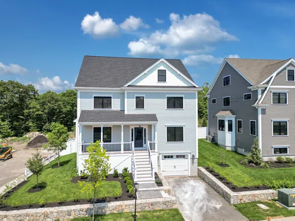 17 Starling St, West Roxbury, MA 02132