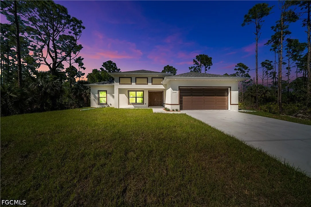 4 bed, 2.0 bath, 1719 sqft, $2,500 — Photo 1