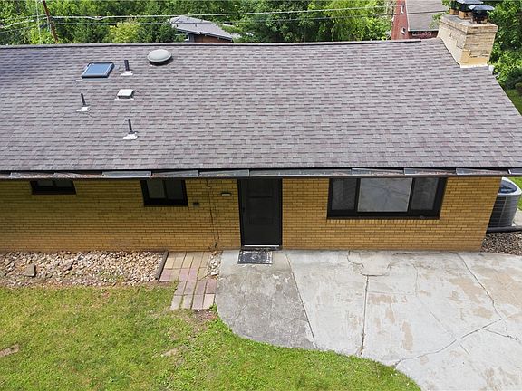 4th image of 148 Dwellington Dr
