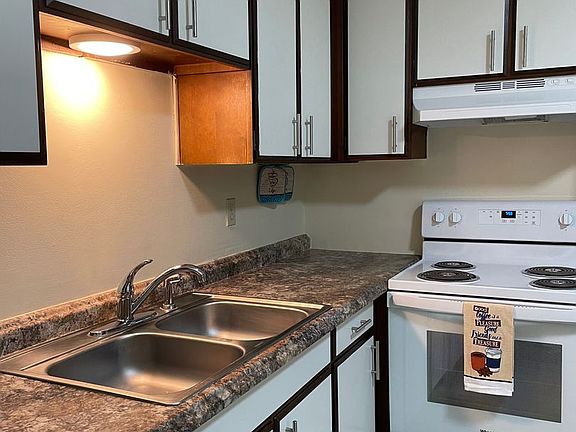 5th image of 222 Stahl Ave #103