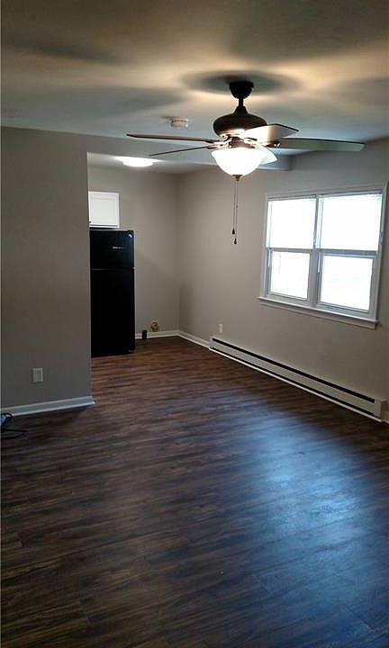 1st image of 833 Bainbridge Blvd APT D