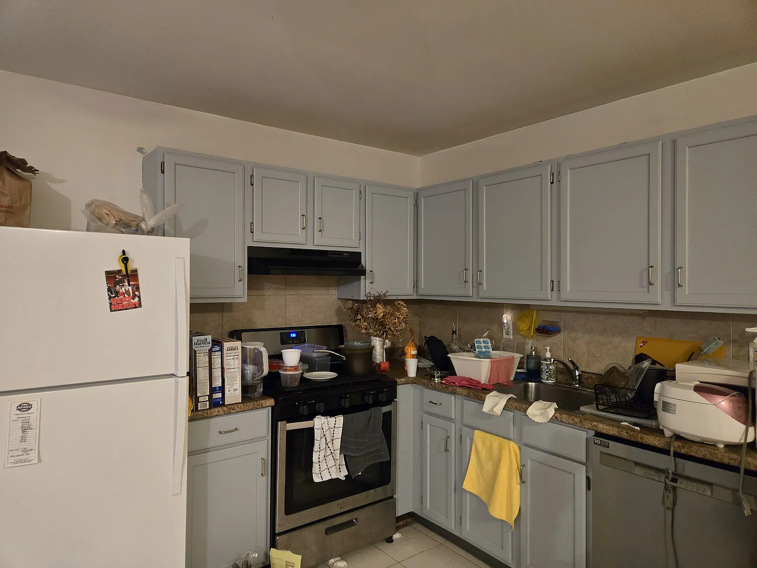 2 bed, 1.5 bath, 900 sqft, $2,100 — Photo 2