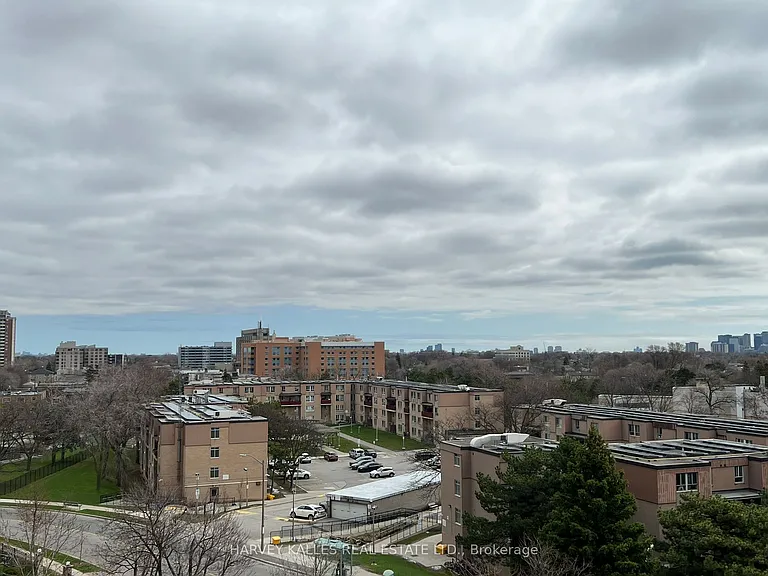 150 Neptune Dr #704 — Photo 21