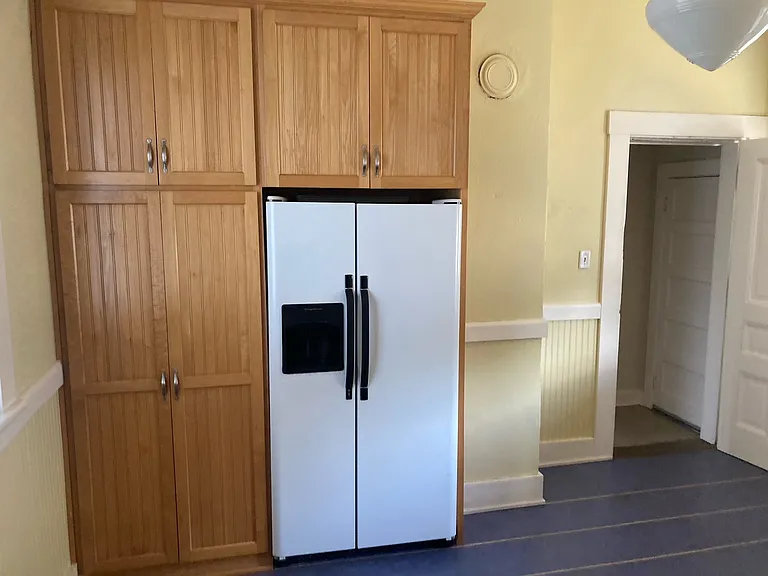 561 Russell Dr — Photo 14