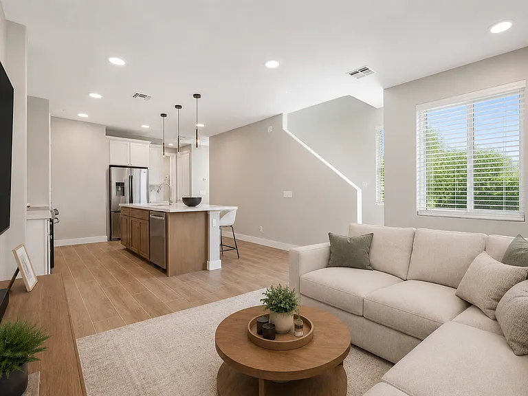 850 N 8th Ave — Photo 16
