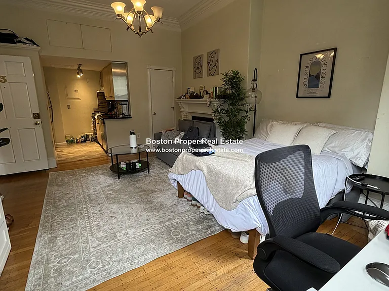 387 Marlborough St #3 — Photo 3